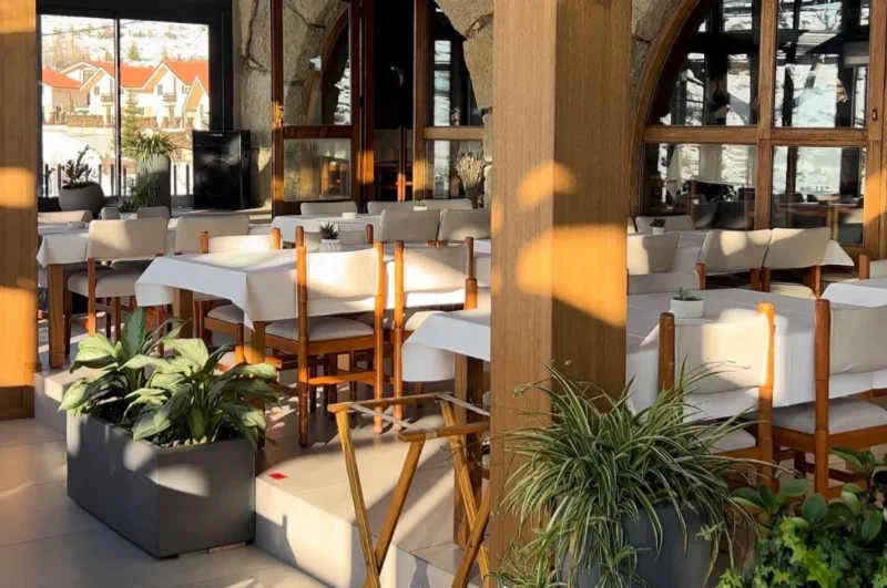 Les Caves De Chez Michel (Lebanon)